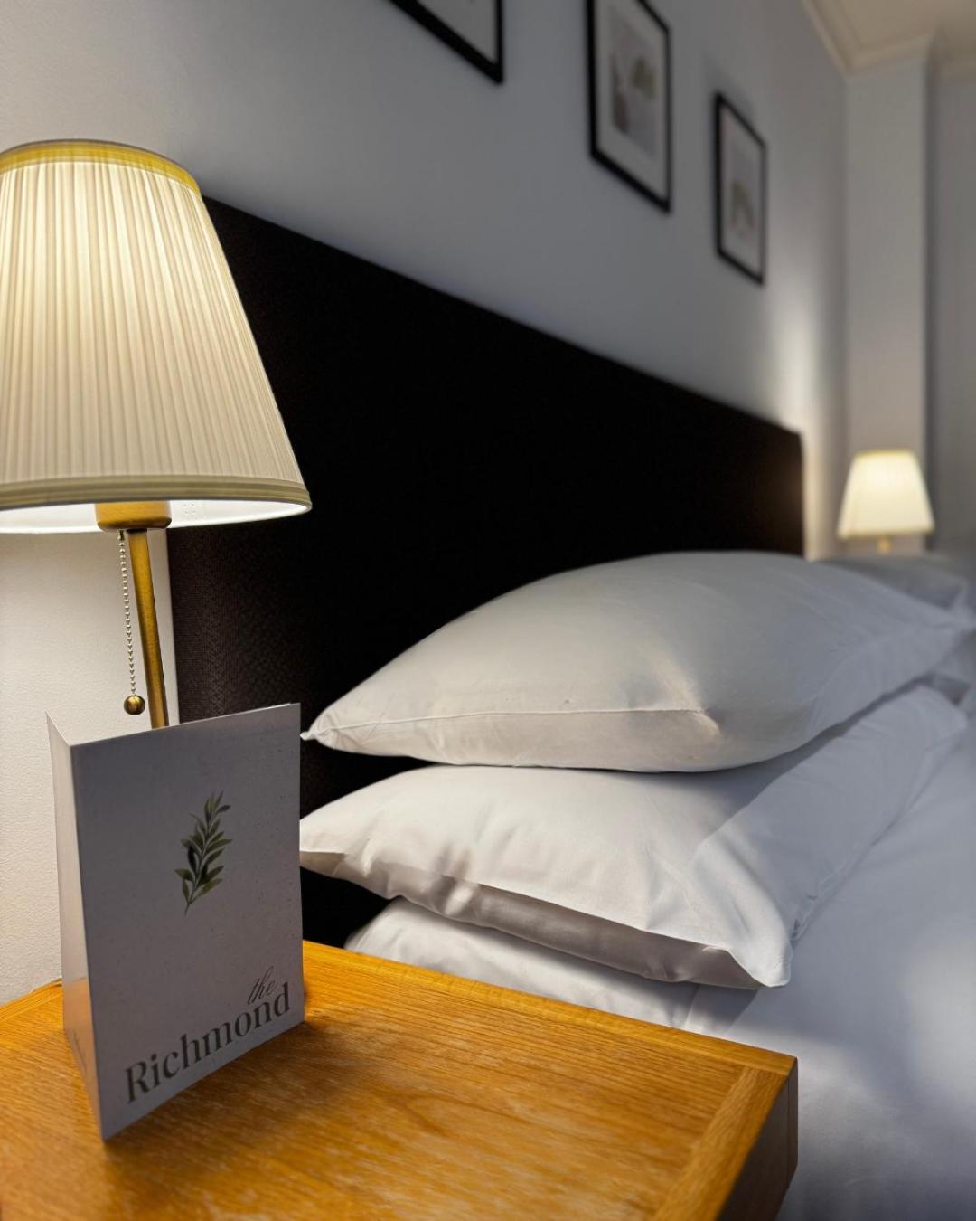 The Richmond Hotel - Adelaide Bagian luar foto