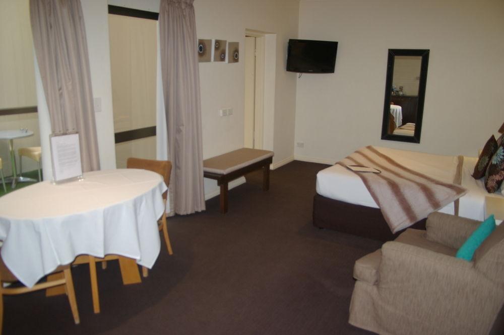 The Richmond Hotel - Adelaide Bagian luar foto