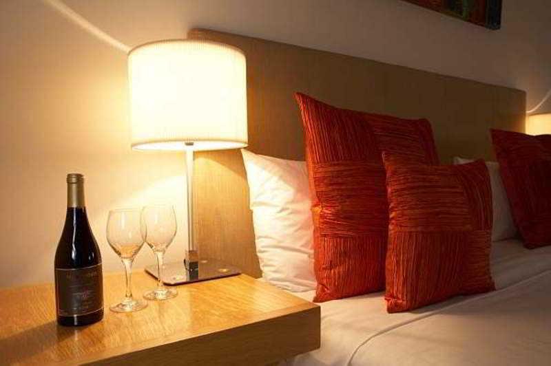 The Richmond Hotel - Adelaide Bagian luar foto